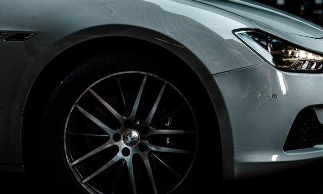 How to Inflate Car Tires?