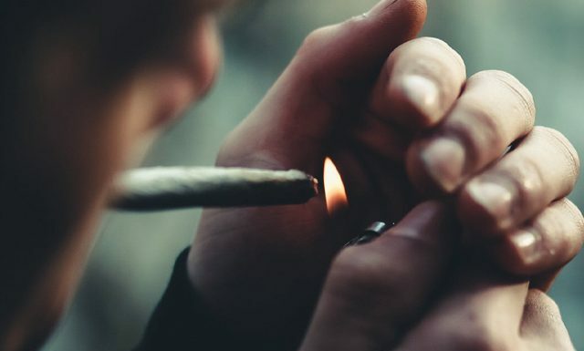 How to Remove Cigarette Smell from Car?