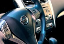 How to Remove Scratches from Car Interior Plastics?